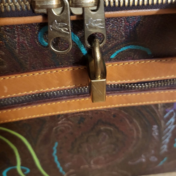 Rare Authentic vintage ETRO suitcase travel bag with guitar type strap. - Picture 2 of 16